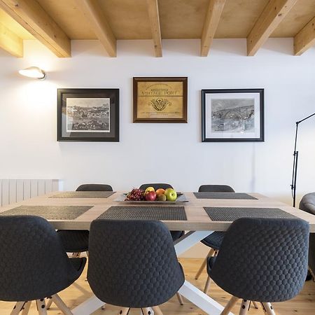 Lovelystay-Modern Loft City Center Porto Bagian luar foto