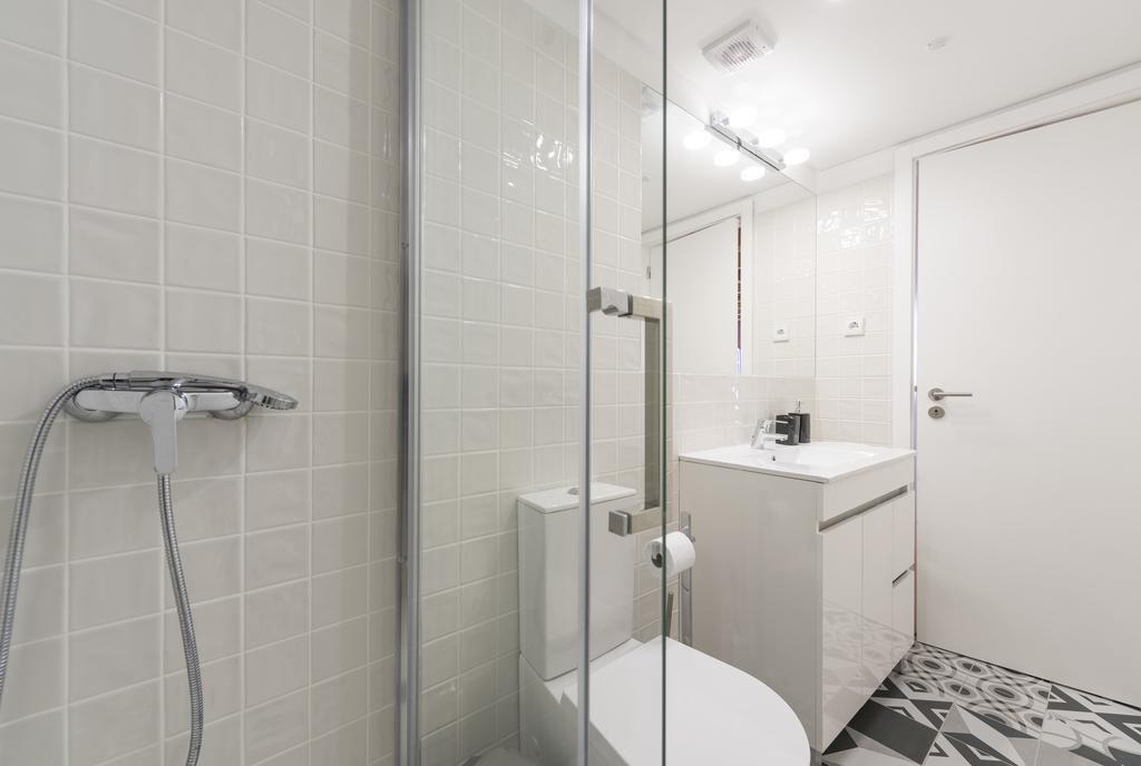 Lovelystay-Modern Loft City Center Porto Bagian luar foto