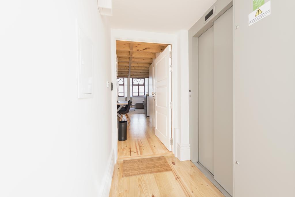 Lovelystay-Modern Loft City Center Porto Bagian luar foto