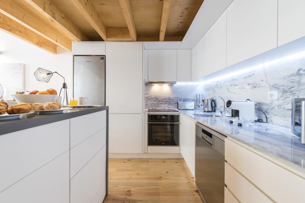 Lovelystay-Modern Loft City Center Porto Bagian luar foto