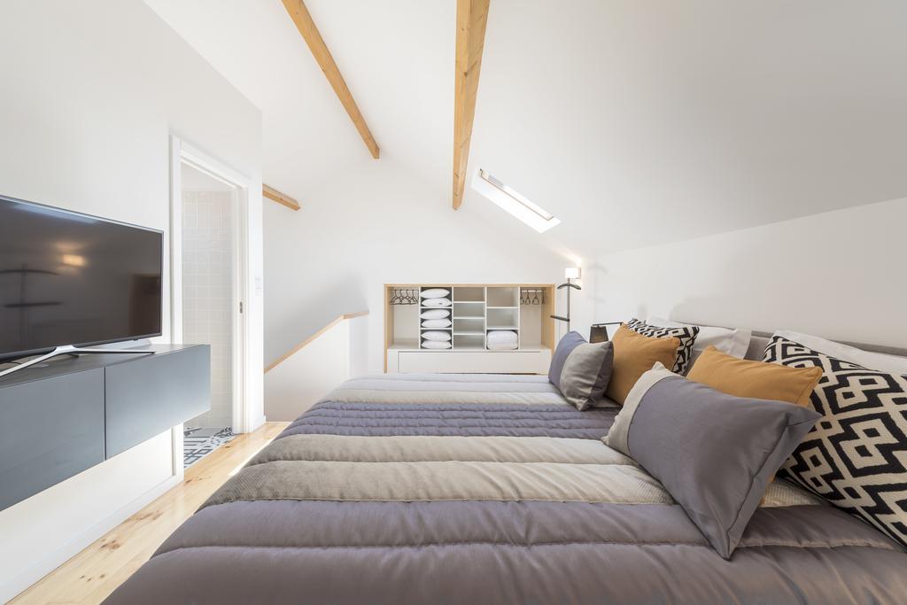 Lovelystay-Modern Loft City Center Porto Bagian luar foto