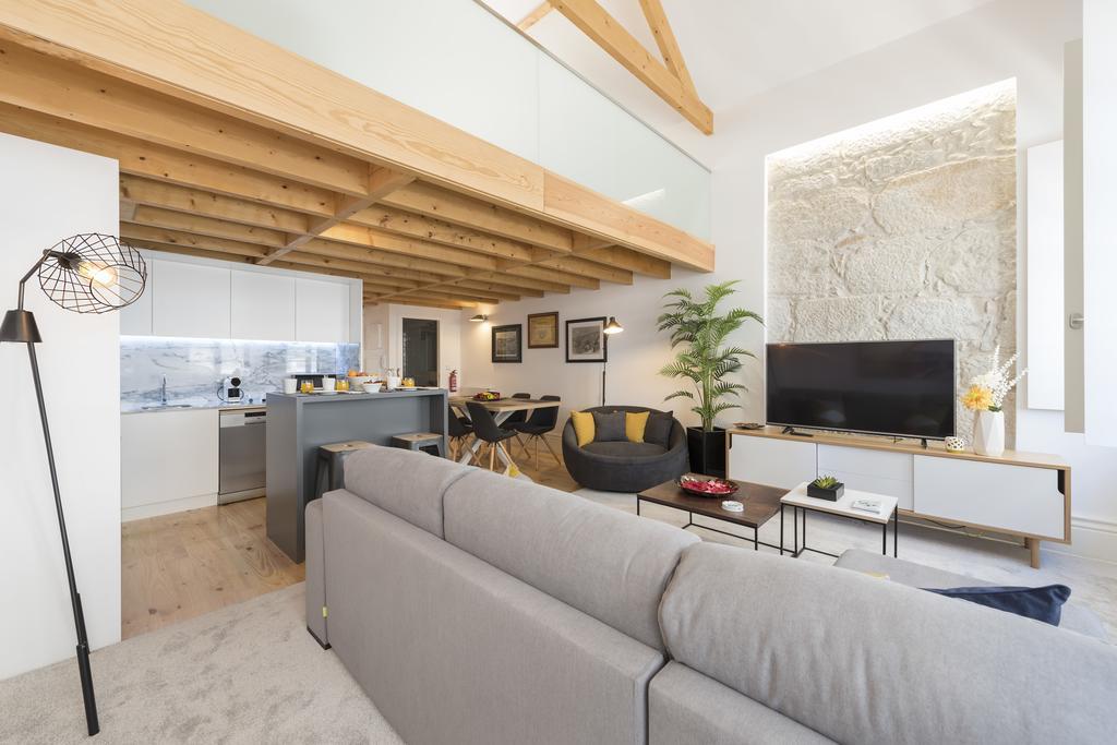 Lovelystay-Modern Loft City Center Porto Bagian luar foto