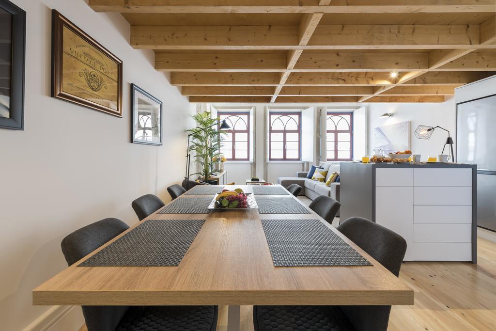 Lovelystay-Modern Loft City Center Porto Bagian luar foto